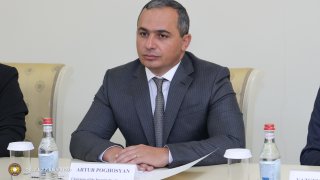 Քննչական կոմիտեի նախագահ Արթուր Պողոսյանն ընդունել է ՀՀ-ում Իրանի դեսպանին